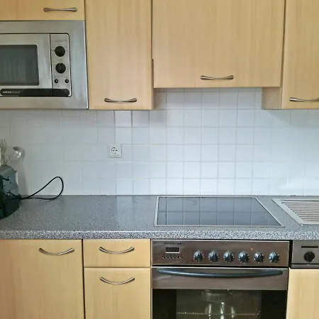 Mitterweg 69 Apartment *
